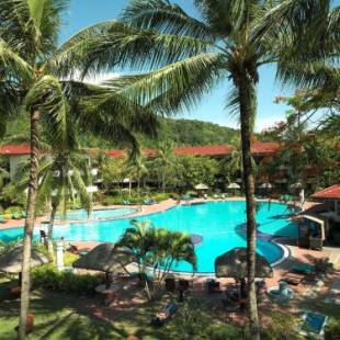 Фотографии гостиницы 
            Holiday Villa Beach Resort & Spa Langkawi