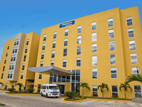 Фотография гостиницы City Express Tuxpan
