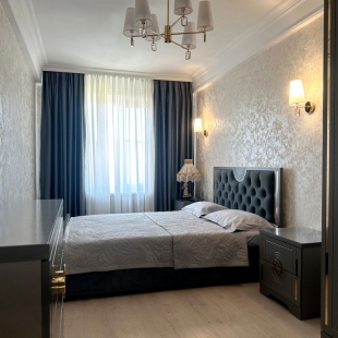 Фотография квартиры Апартаменты "Эленика" Двухкомнатные в Махачкале с видом на озеро