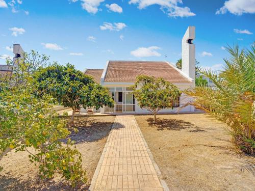 Фотография гостевого дома Holiday Home in San Miguel de Salinas with Private Terrace