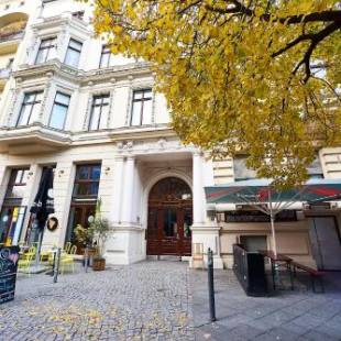 Фотографии гостевого дома 
            Bearlin City Apartments - City Center East