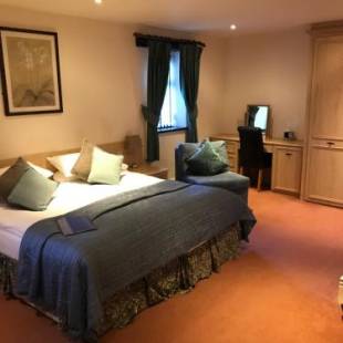 Фотографии мини отеля
The Plough Inn