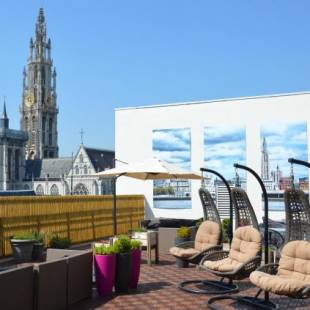 Фотографии гостиницы 
            Hilton Antwerp Old Town