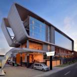 Фотография гостиницы The Atrium Hotel & Resort Yogyakarta