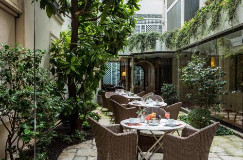 Фотография гостиницы Hotel Des Saints Peres - Esprit de France