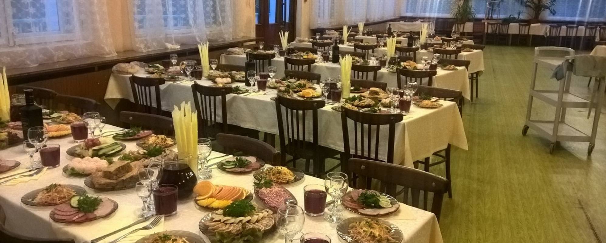 Фотографии банкетного зала Родничок на 200 человек