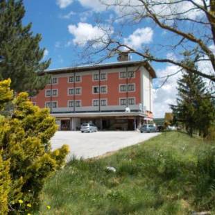 Фотографии гостиницы
Hotel Holidays