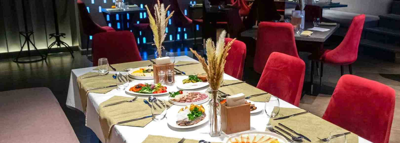 Фотография банкетного зала Тёмный зал для банкетов в DIVINE