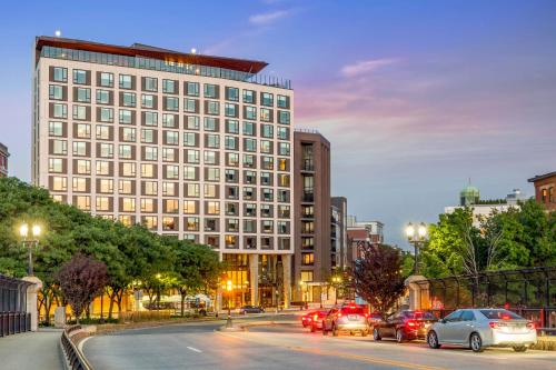 Фотография гостиницы Cambria Hotel Boston, Downtown-South Boston