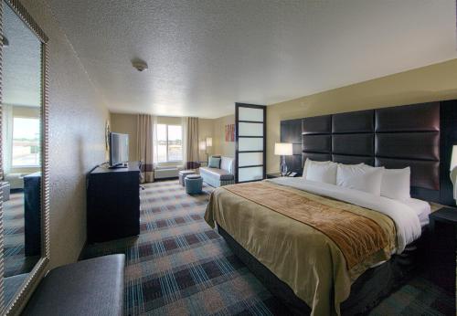 Фотографии гостиницы
Comfort Inn & Suites, White Settlement-Fort Worth West, TX