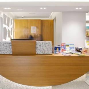 Фотографии гостиницы 
            360Degrees Pop Art Hotel