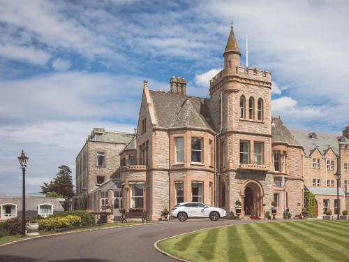 Фотография гостиницы The Culloden Estate and Spa