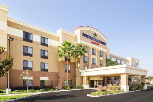 Фотография гостиницы SpringHill Suites Fresno