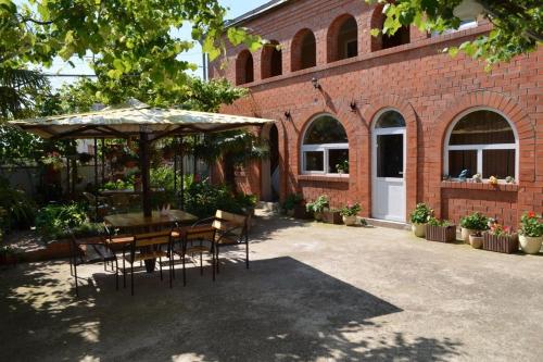 Фотография гостевого дома Вишневка