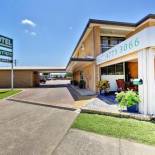 Фотография мотеля Raintree Motel