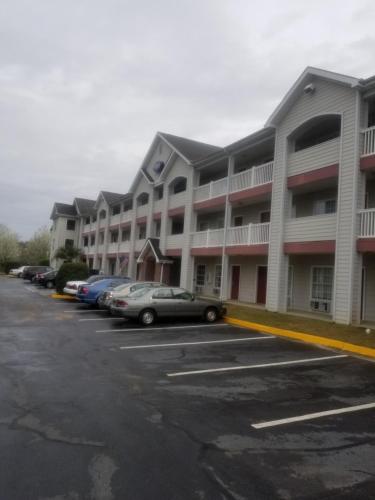 Фотография гостиницы Intown Suites Extended Stay Warner Robins