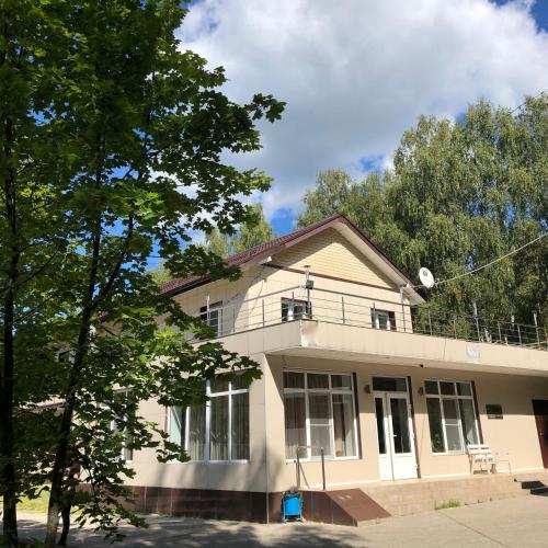 Фотографии базы отдыха 
            Спортивная база отдыха «Динамо»