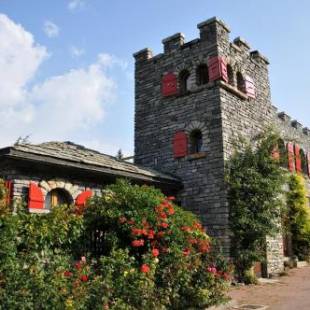 Фотографии мини отеля
Castel de Daval