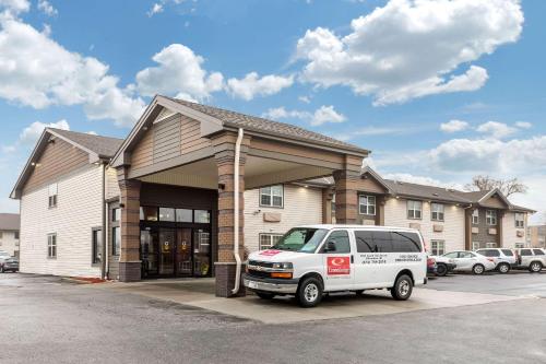 Фотография гостиницы Econo Lodge Milwaukee Airport