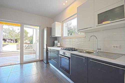 Фотография гостевого дома *Amazing modern apartment with 2 bedrooms*