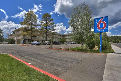 Фотография гостиницы Motel 6-Flagstaff, AZ - West - Woodland Village