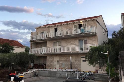 Фотография гостевого дома Apartments by the sea Korcula - 9158