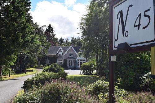 Фотография гостевого дома No 45, Ballater