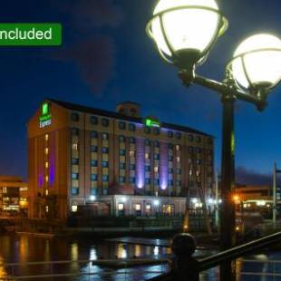 Фотографии гостиницы 
            Holiday Inn Express Manchester - Salford Quays, an IHG Hotel