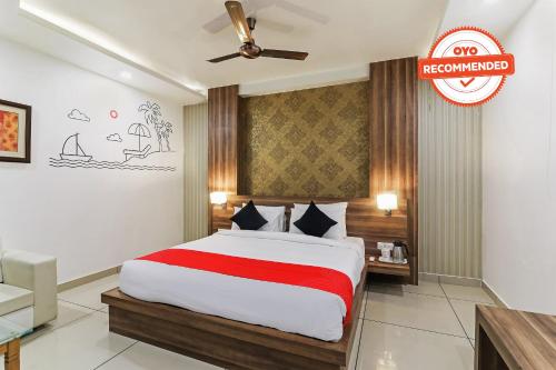 Фотография гостиницы Collection O 30047 Signature Inn