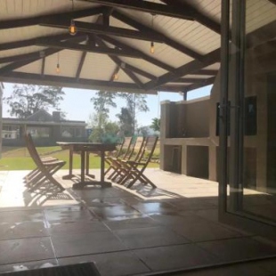 Фотография гостевого дома Silver Pond Lodge