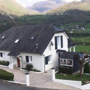 Фотографии гостевого дома
MAISON BELLEVUE 3 étoiles 4 à 10P