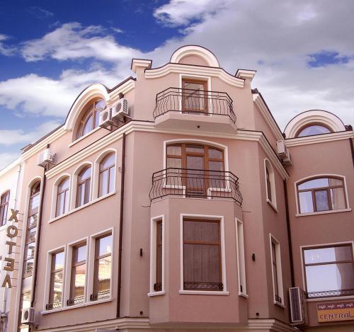 Фотография гостиницы Central Family Hotel