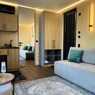 Фотография Коттеджа Частный дом Зеpкальный дом №2 «Сны Алтaя» с пaноpaмным видом нa тaйгу