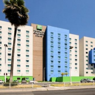 Фотография гостиницы Holiday Inn Express & Suites Toluca Zona Aeropuerto, an IHG Hotel