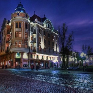 Фотография достопримечательности Площадь Филармонии