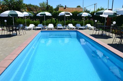 Фотографии базы отдыха 
            Верхнелебяжье