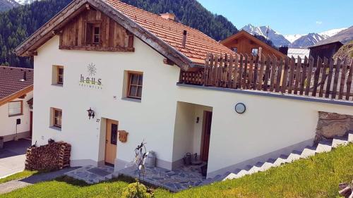 Фотография гостевого дома Haus Edelweiss - Ferienhaus