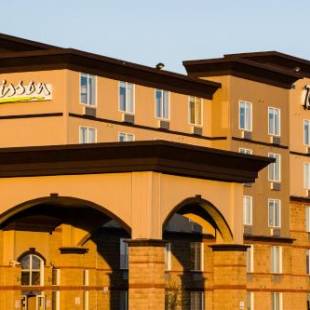 Фотографии гостиницы 
            Radisson Hotel & Suites Fort McMurray