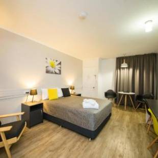 Фотографии мотеля
Glenmore Palms Motel