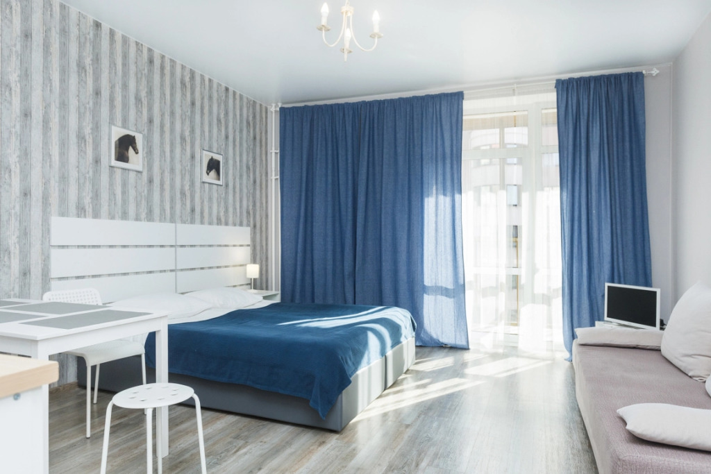 Фотография квартиры Светлая студия Этажидейли с балконом в Центре