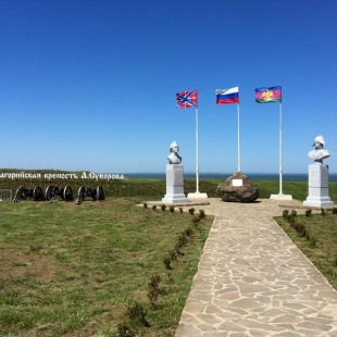 Фотография памятника Бюсты Александра Суворова и Федора Ушакова
