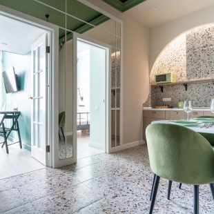 Фотография квартиры Апартаменты Red Apartments Арт Лайт Тэффи