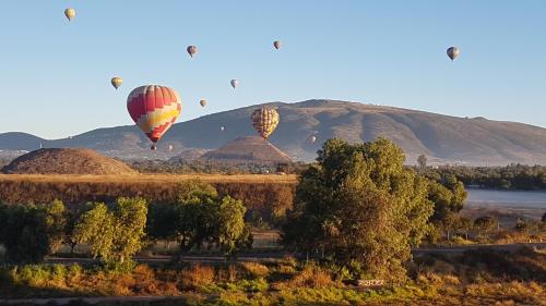 Фотография гостиницы Hotel Jatziri
