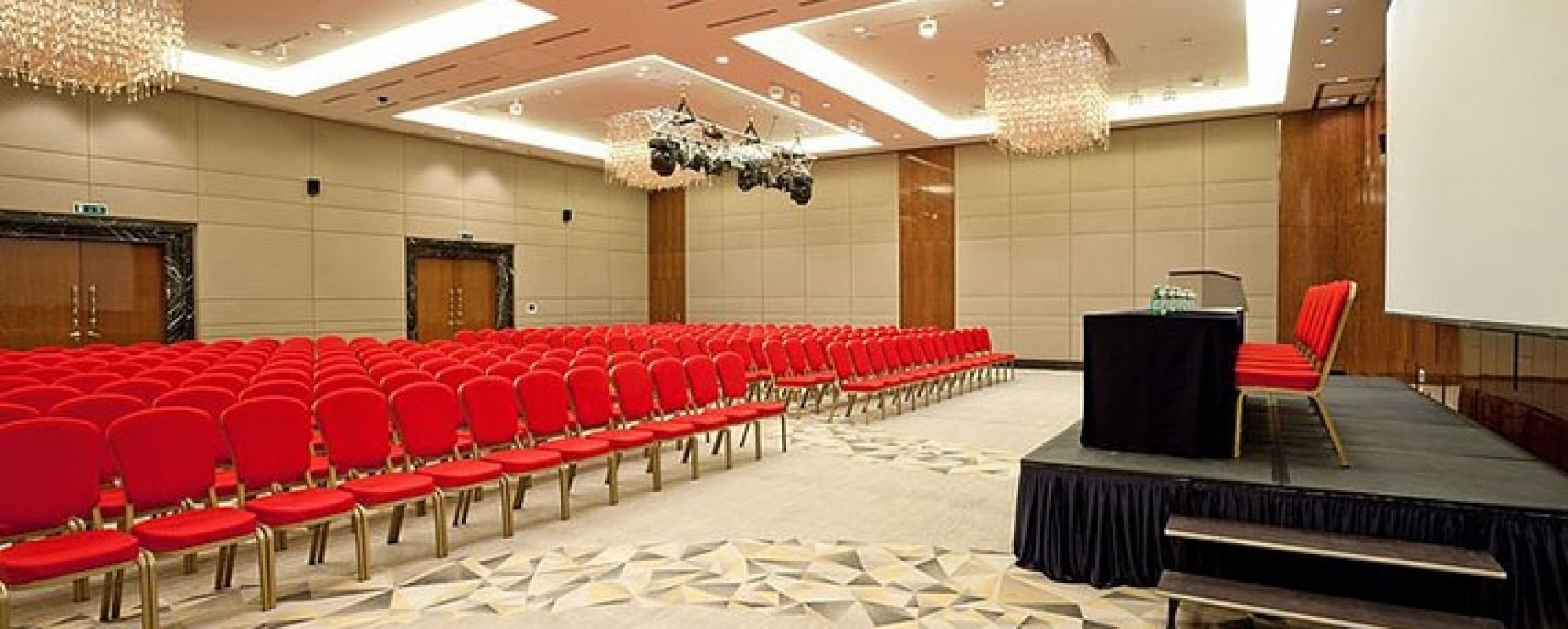 Фотографии конференц-зала Лотте Москва Зал Кристалл