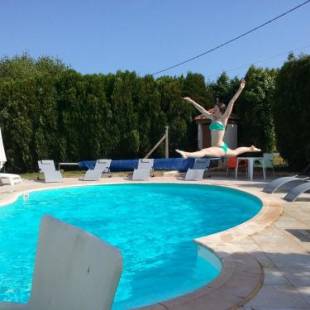 Фотографии гостиницы
Hotel du Commerce Chez Stéphane