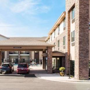 Фотографии гостиницы 
            Sleep Inn & Suites Moab near Arches National Park