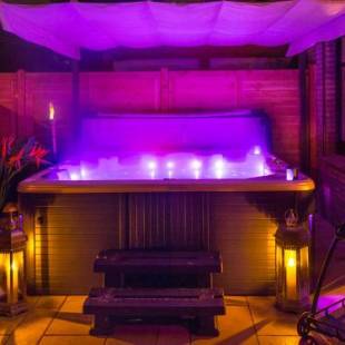 Фотографии гостевого дома
Whirlpool Suite Marrakesch-Lounge