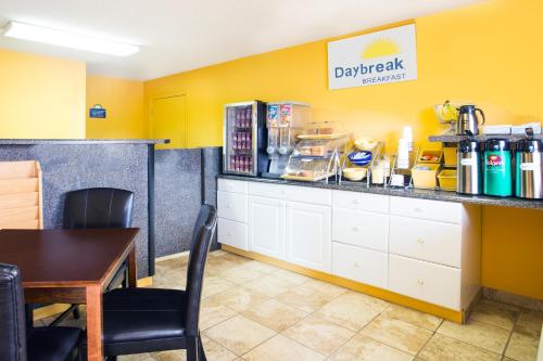 Фотография гостиницы Days Inn by Wyndham Camilla