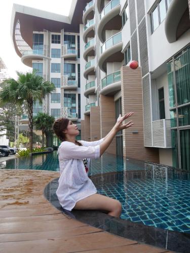 Фотография апарт отеля Sonrisa Srirachaที่พักติดทะเล