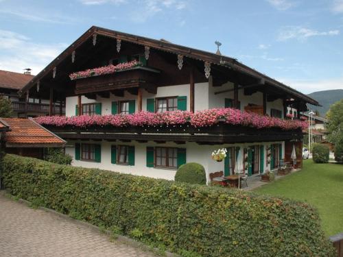 Фотография апарт отеля Ferienwohnungen Almbrünnerl - Chiemgau Karte